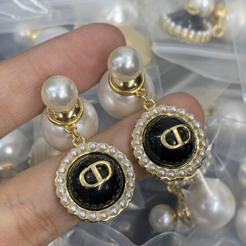 Dior Earring 01lyr40